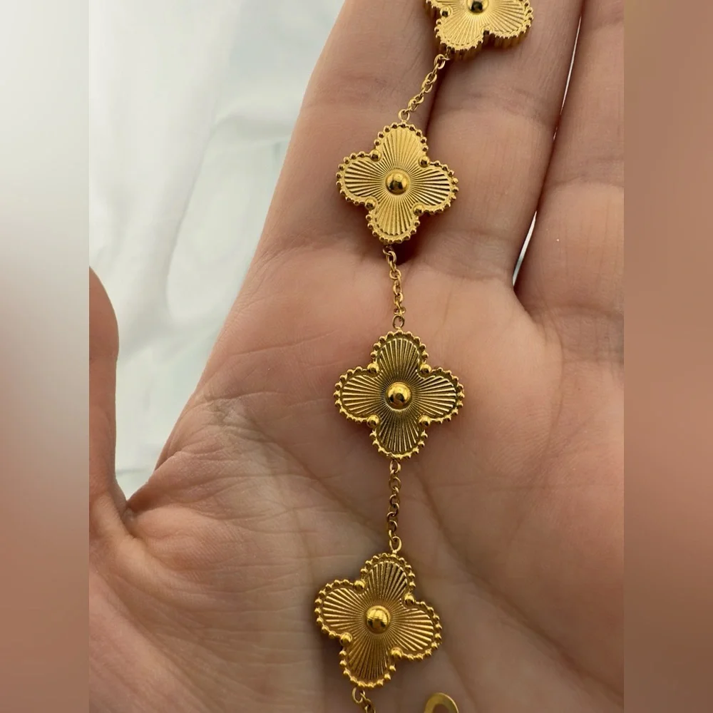Alhambra 5 motife Gold Color Floral Bracelet